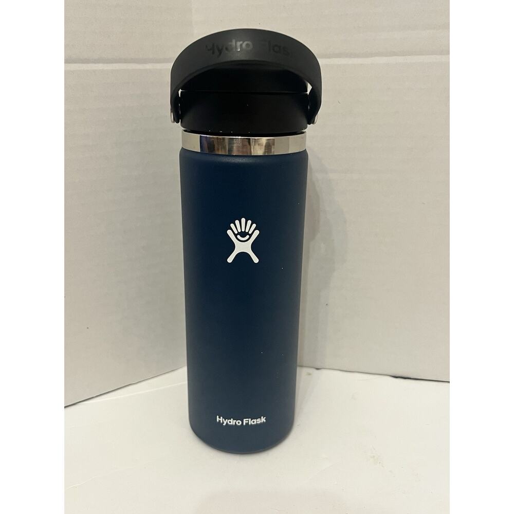 Hydro Flask W20BTS Wide Mouth Flex Cap, 20 OZ, Indigo Engraved Sisters Coffee